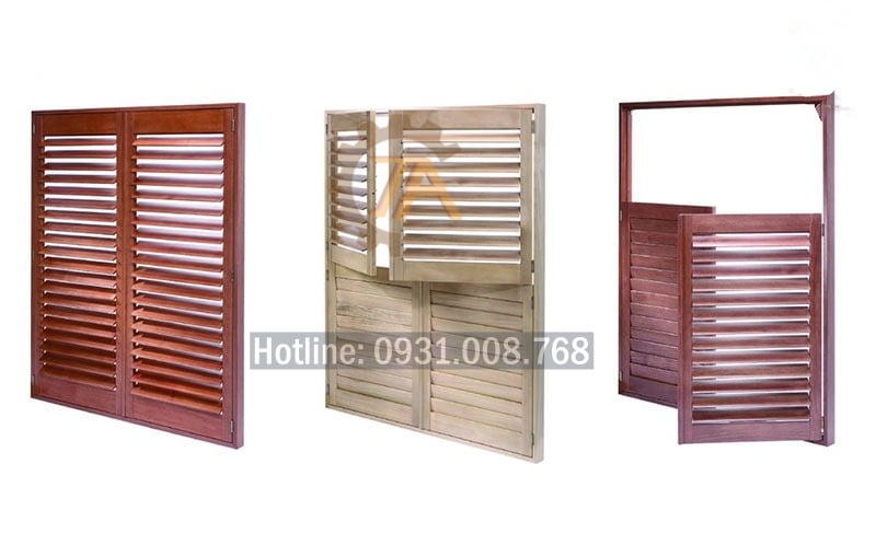 Cửa chớp bằng gỗ.