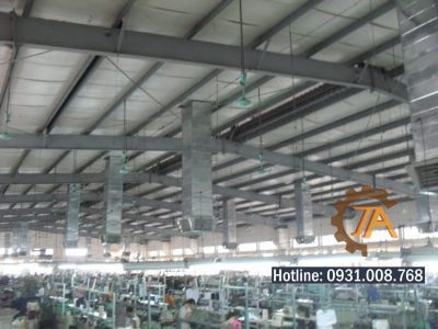 Các nhà xưởng cần lắp đặt hệ thống thông gió nhà xưởng, để bảo vệ sức khoẻ của công nhân và chất lượng hàng hóa