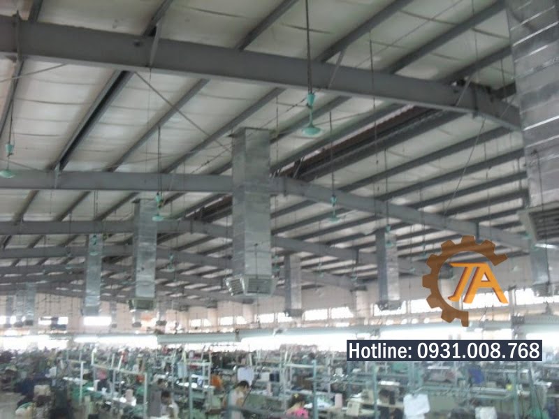 Các nhà xưởng cần lắp đặt hệ thống thông gió nhà xưởng, để bảo vệ sức khoẻ của công nhân và chất lượng hàng hóa
