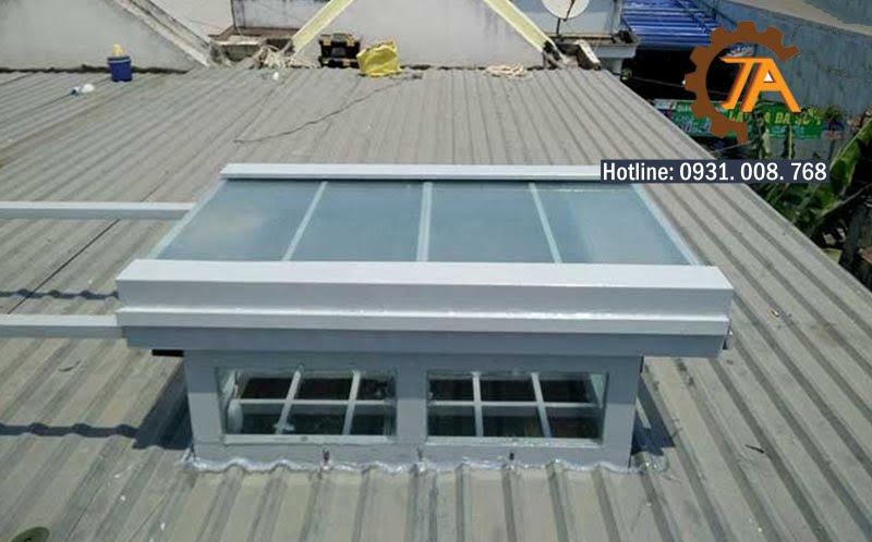 Giếng trời nhà xưởng giúp thông gió hiệu quả cho mái nhà xưởng